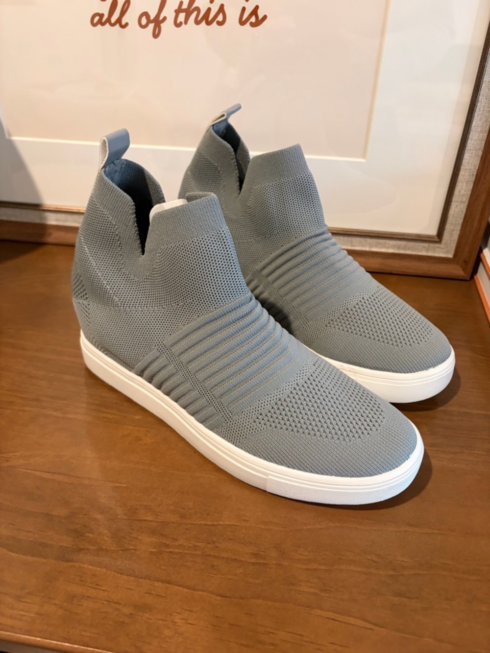 CUSHIONAIRE Hoyt Knit High Top Slip-On Sneakers - Grey - Women's 8 - NWOB